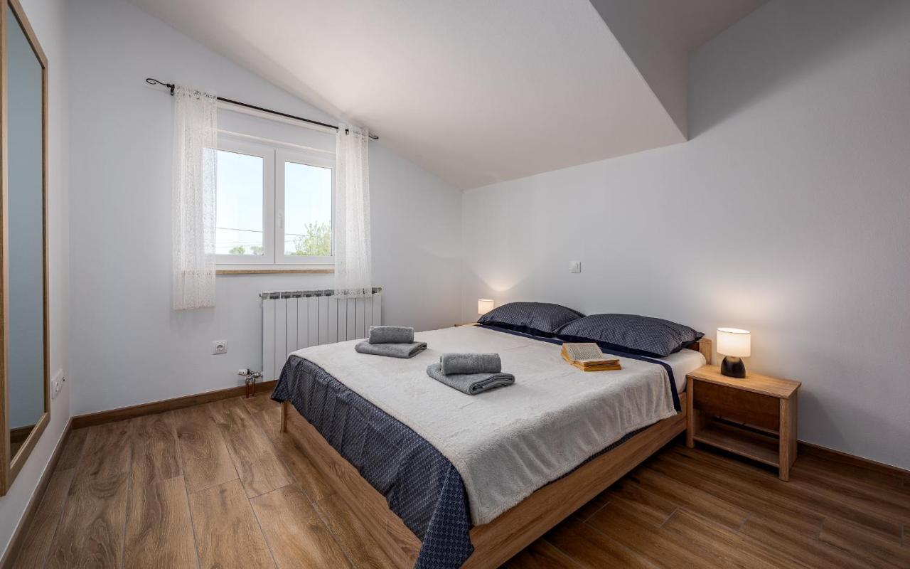 Apartments Nelle Пула Екстериор снимка