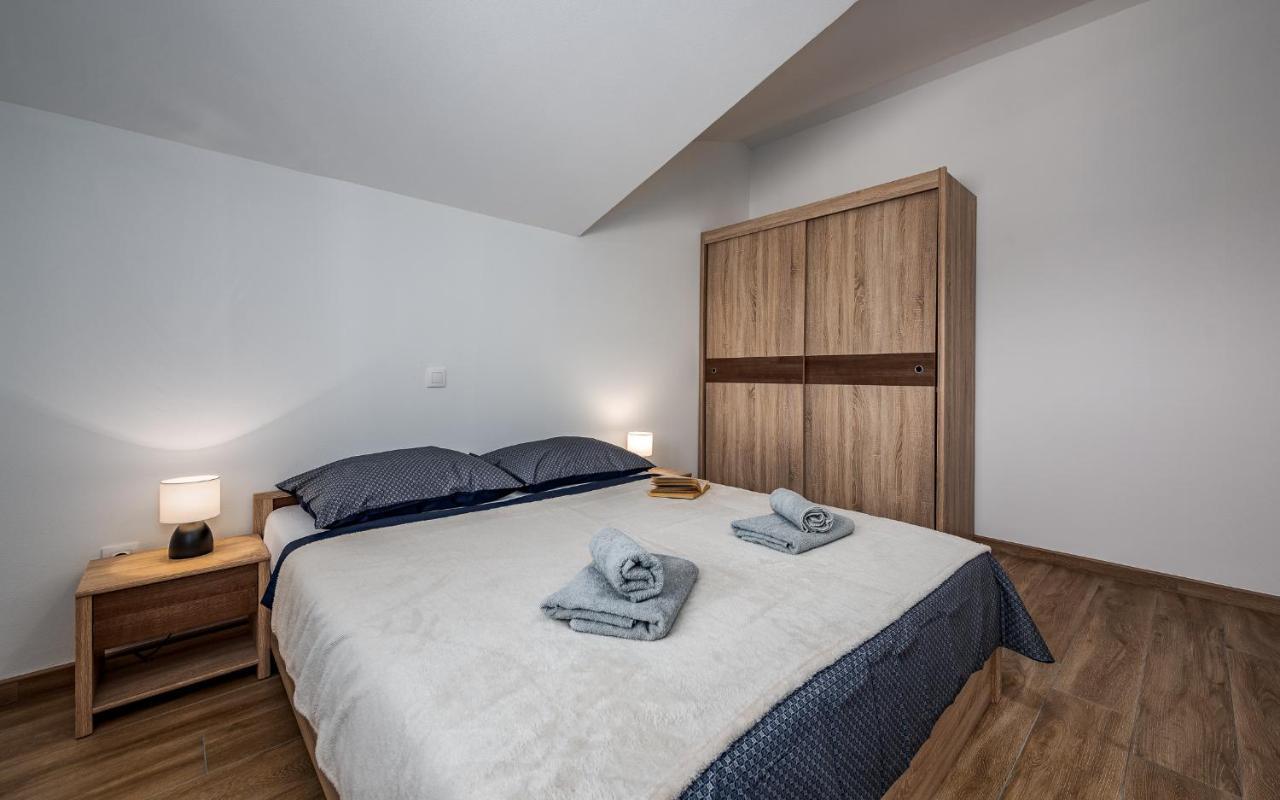Apartments Nelle Пула Екстериор снимка